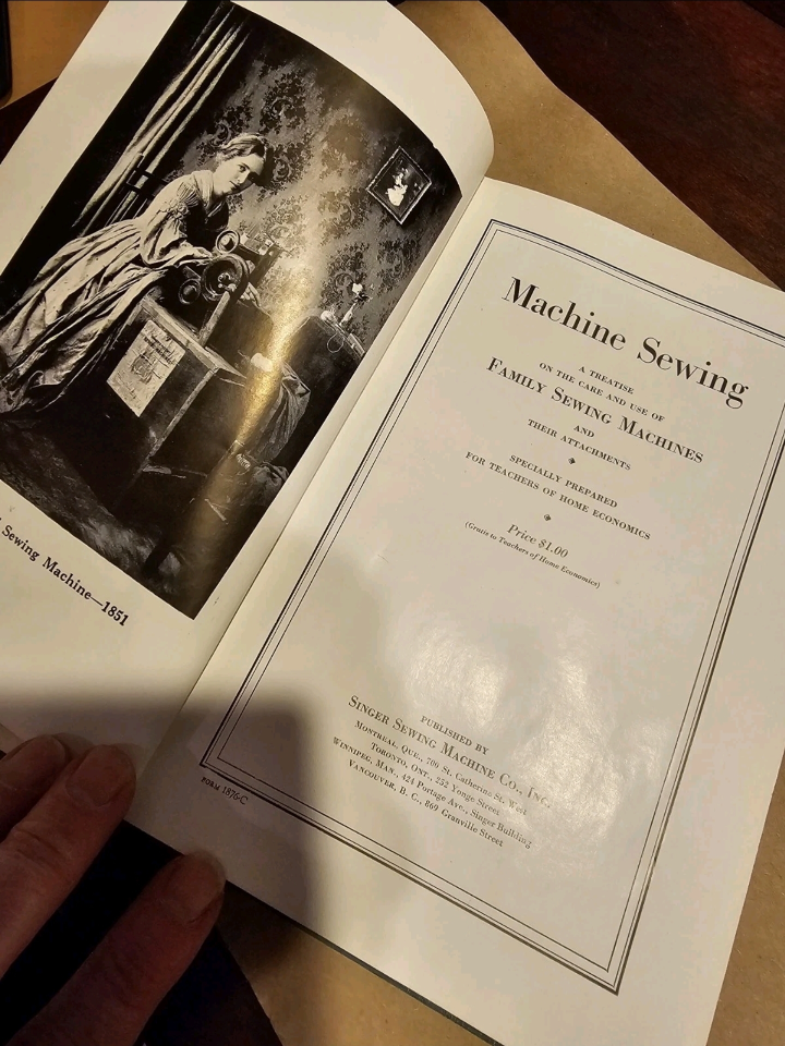 Vintage Singer Machine Sewing Book - photo 5
