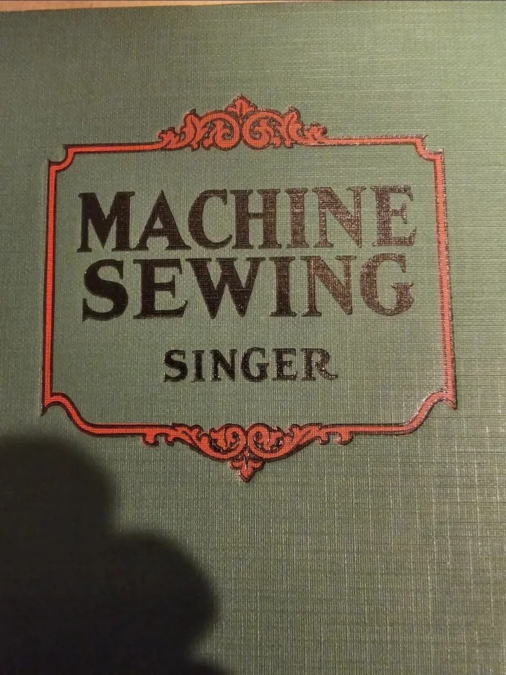 Vintage Singer Machine Sewing Book image indicator(6)