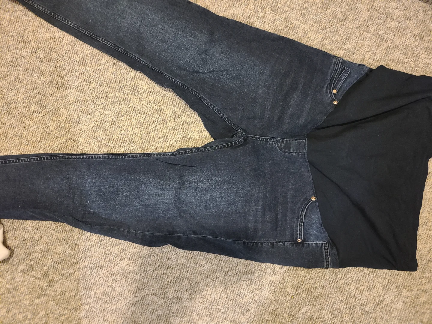 Old Navy Skinny Maternity Jeans, Size XL/16 thumbnail