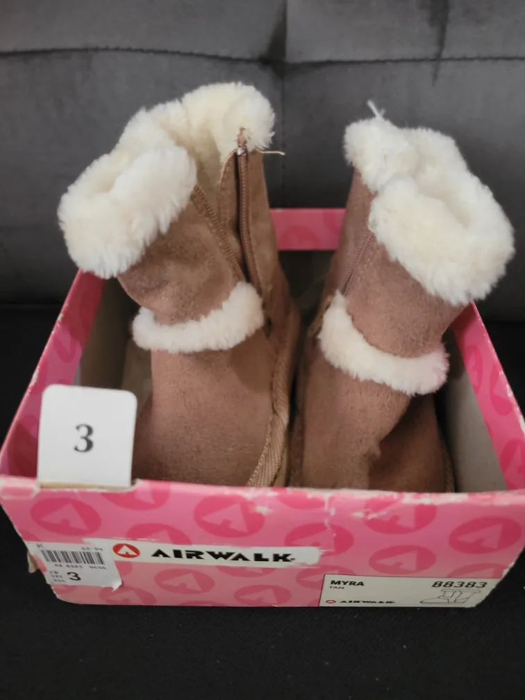 Toddler Girl's Pink Winter Boots - Size 3 image indicator(3)