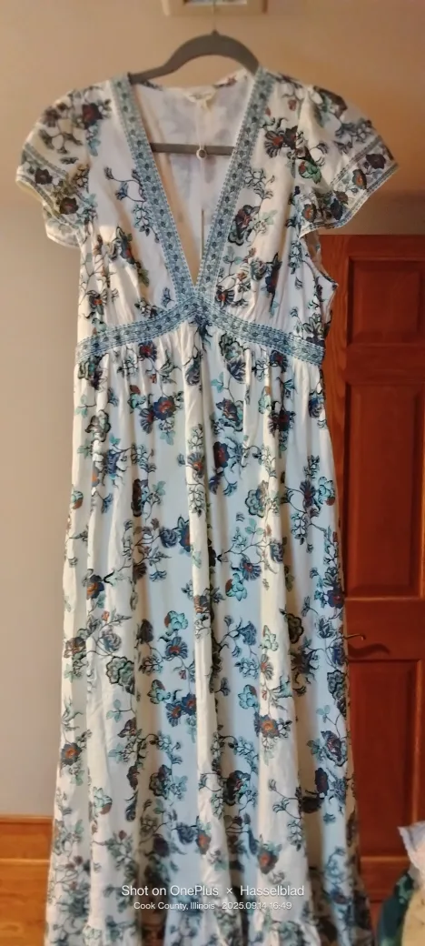 Floral Maxi Dress thumbnail