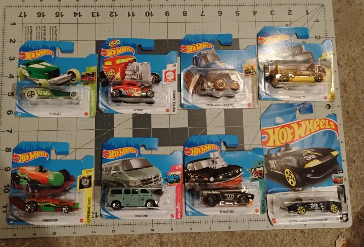 Hot Wheels/1:64 Scale/1:18 Ferrari and Dodge Viper Lot thumbnail
