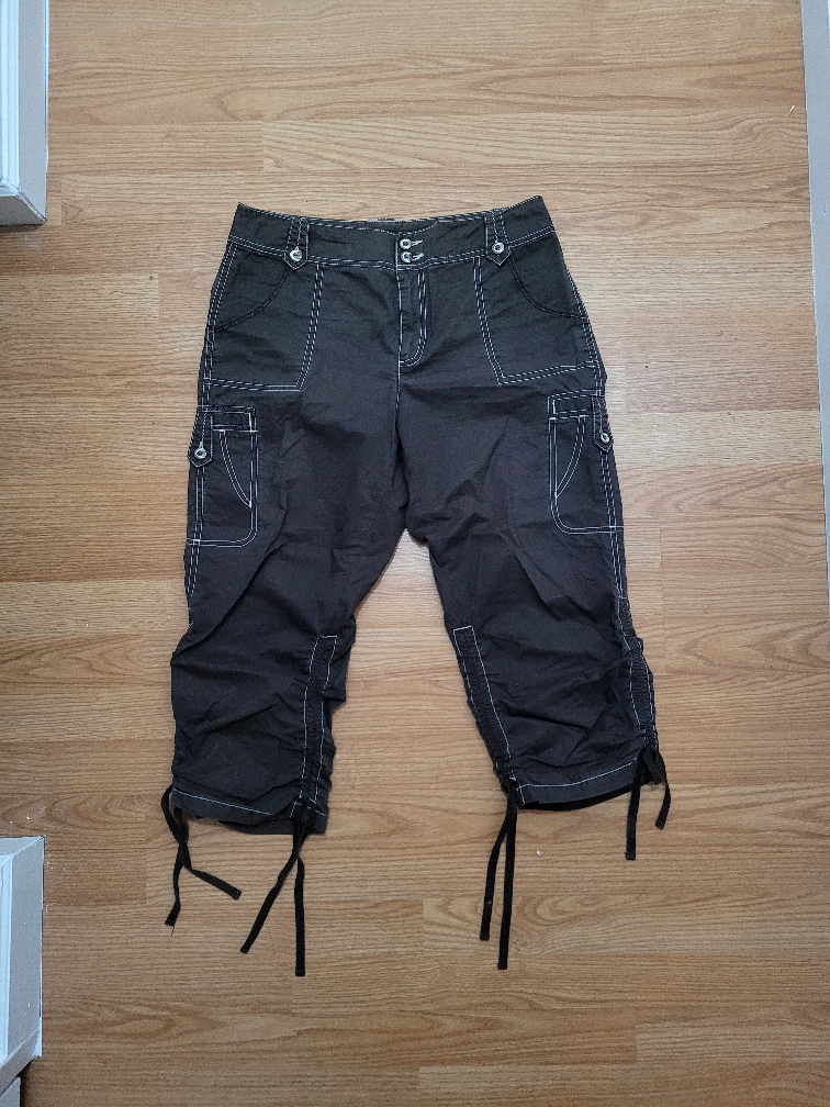 Capri Cargo Pants, Brown, Size 8 y2k