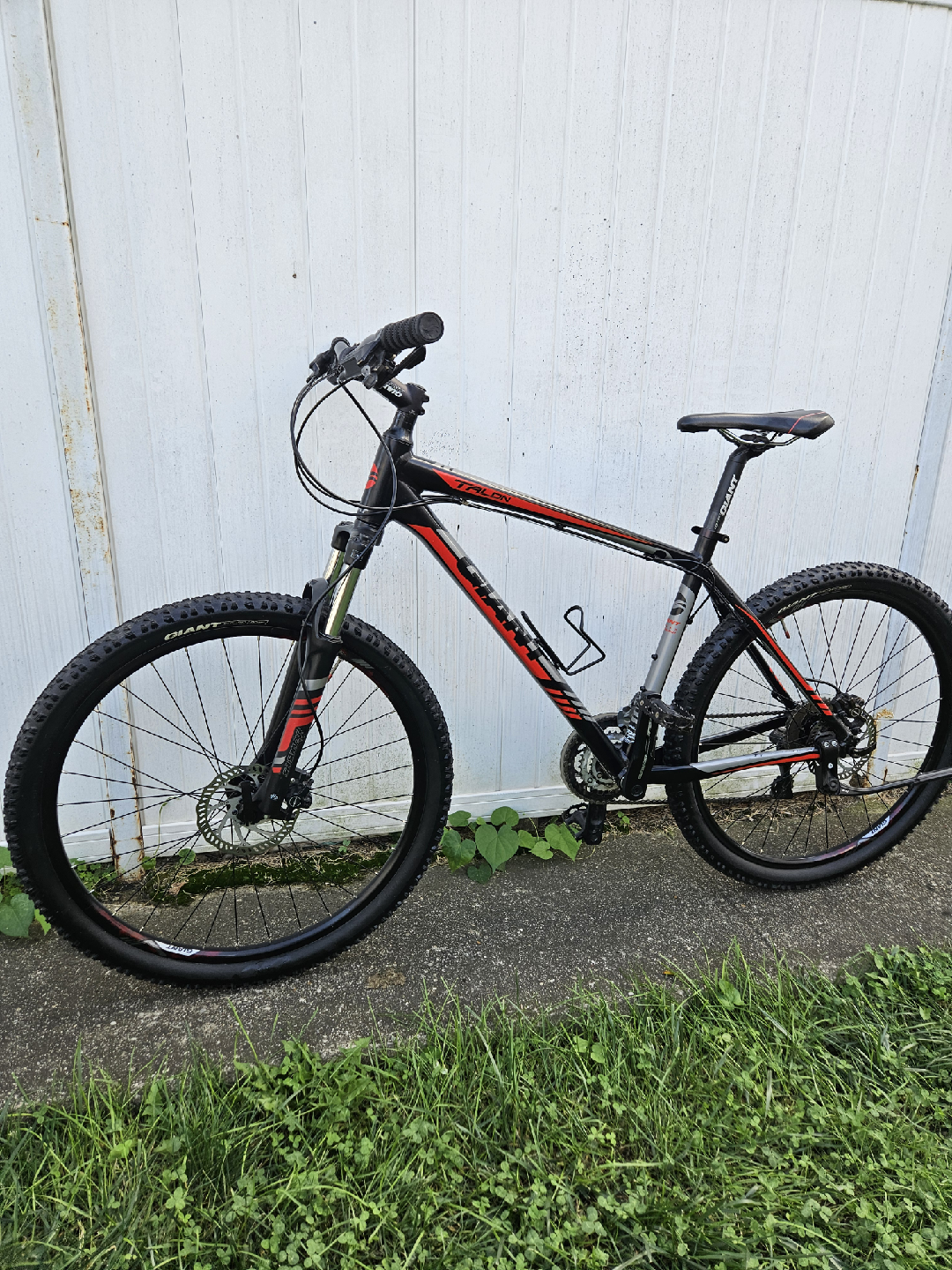 Giant Talon mountain bike