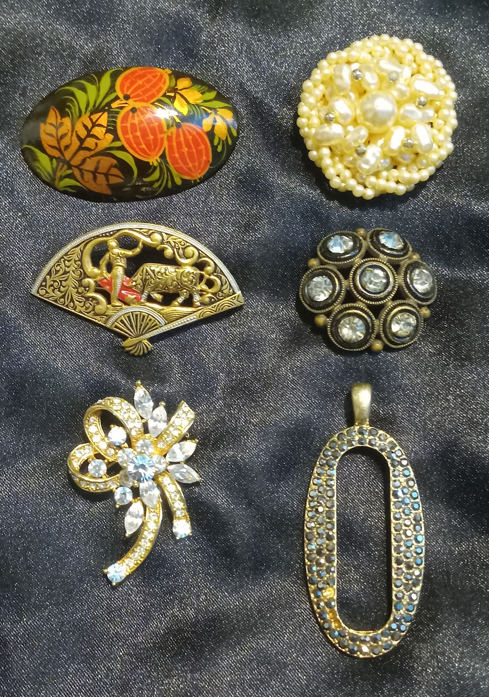 Beautiful Pins/Pendant