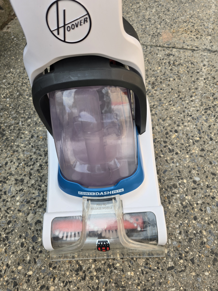Hoover PowerDash Pet Carpet Cleaner - photo 4