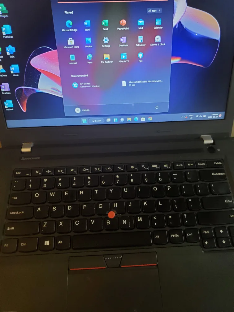 14inch i3 5th gen Lenovo ThinkPad E450 Laptop thumbnail