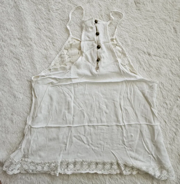 Assorted Women's Tank Tops & Scarf image indicator(5)