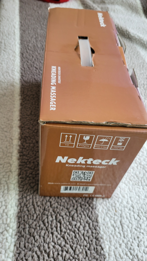 Nekteck Shiatsu Kneading Massager with Heat Function - photo 3