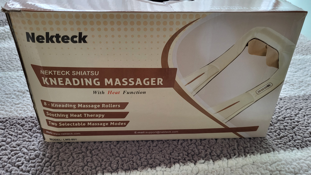 Nekteck Shiatsu Kneading Massager with Heat Function - photo 4