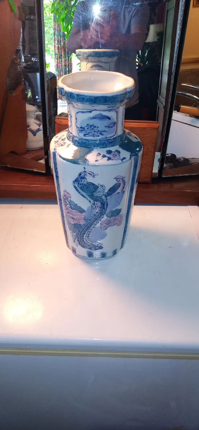 Vintage Decorative Vase image indicator(9)