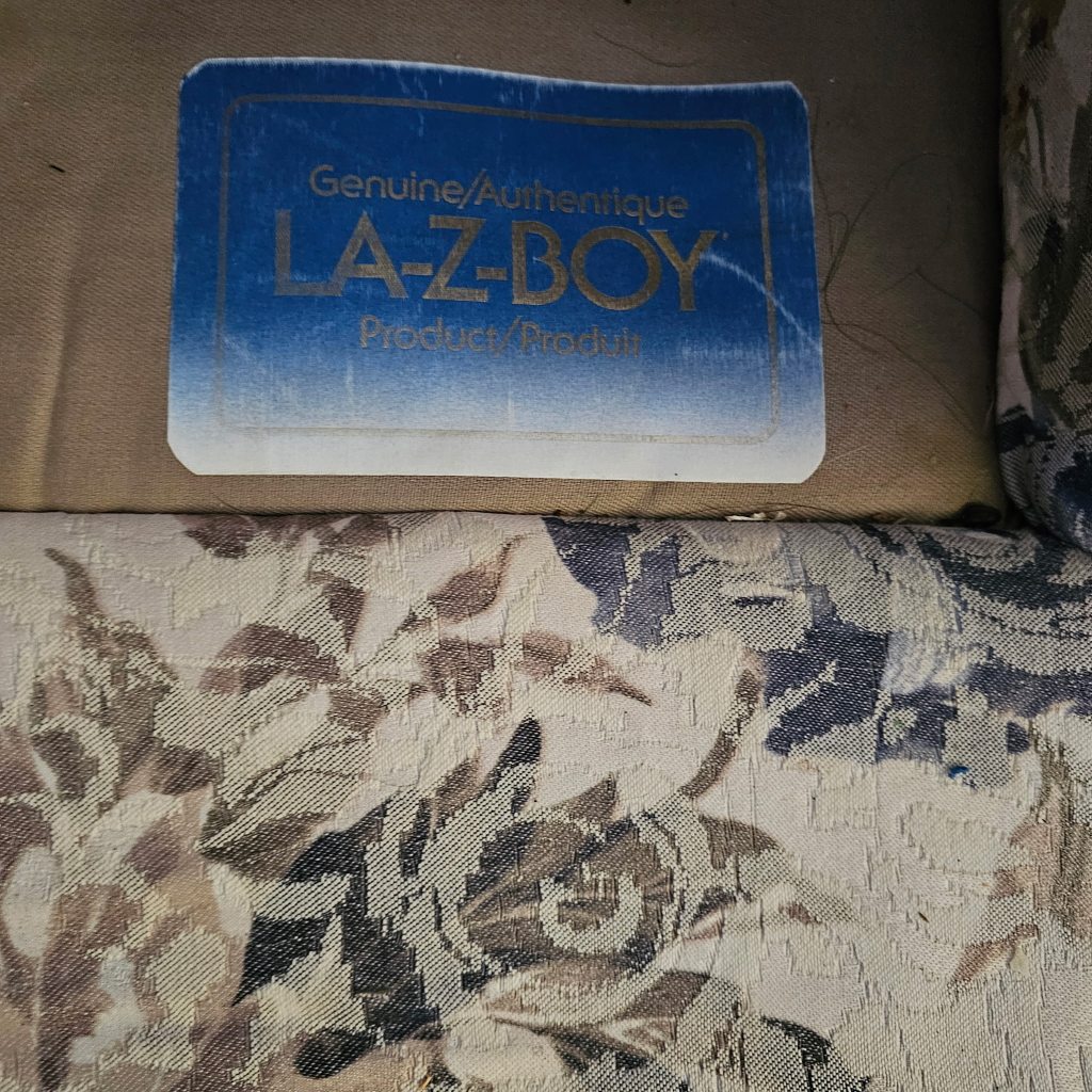 LA-Z-BOY Chairs - photo 3