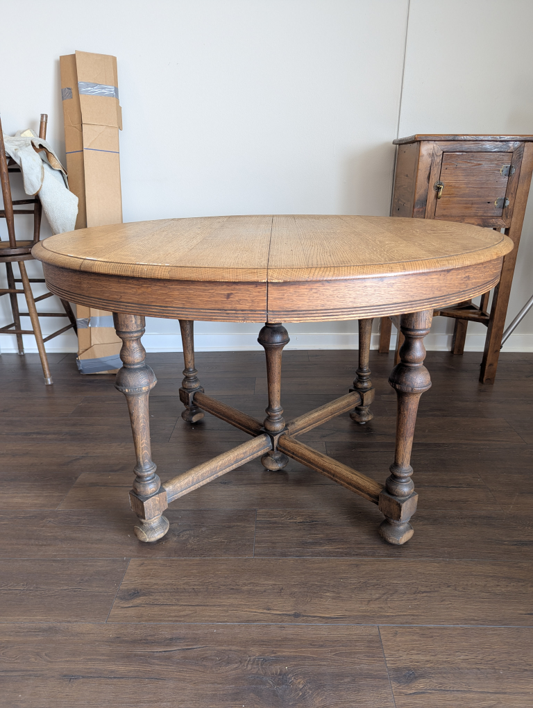 Round Wooden Dining Table - photo 2
