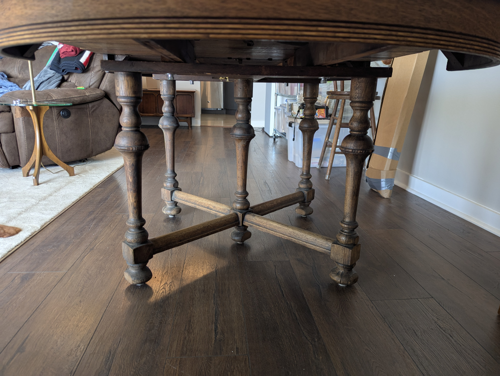 Round Wooden Dining Table - photo 4