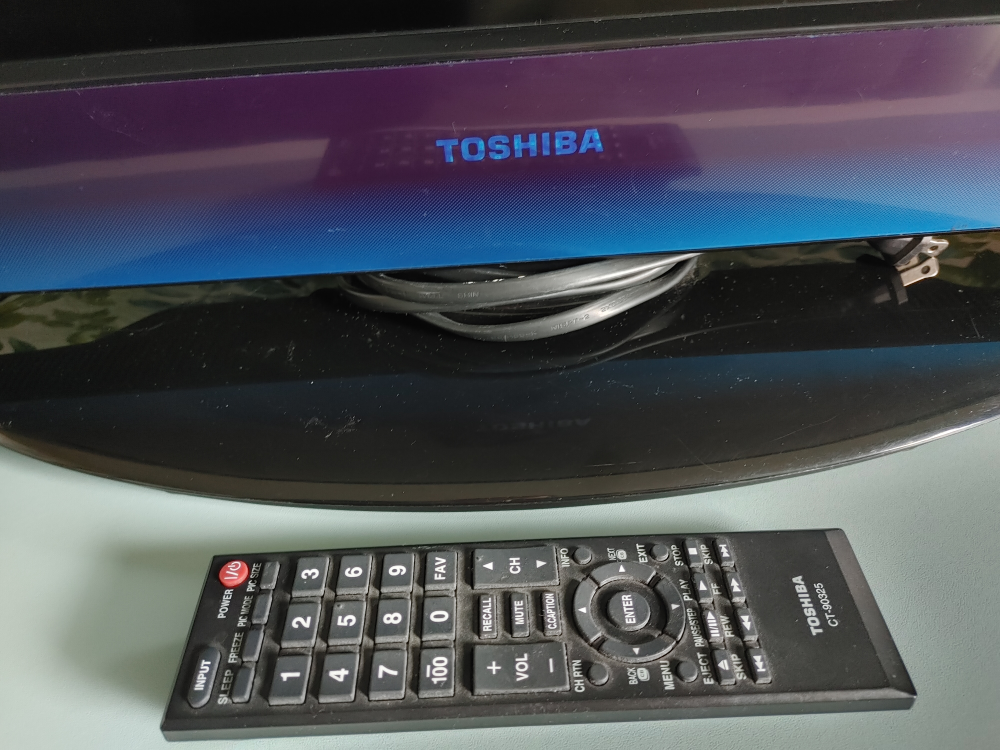 Toshiba TV - photo 3