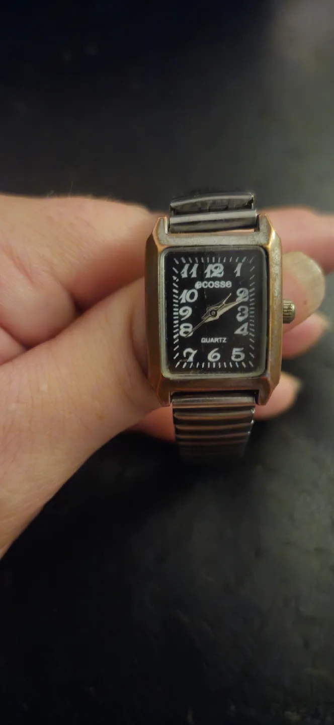 Ecosse Quartz Ring Watch - Unique Timepiece thumbnail