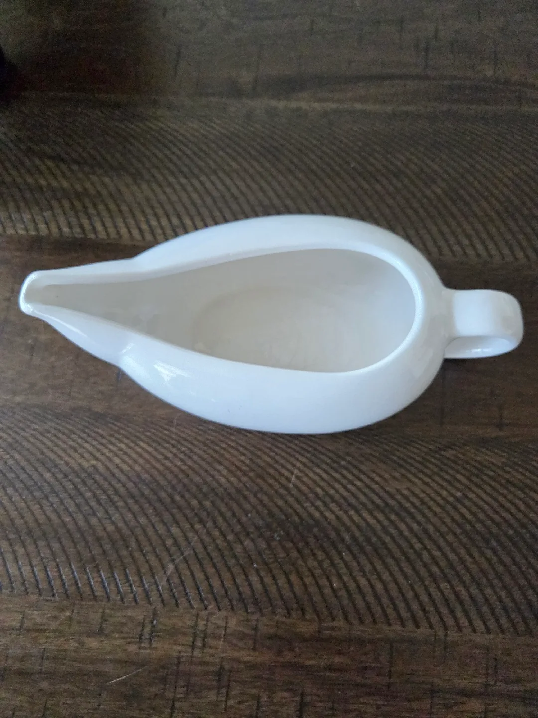 Homestyles White Gravy Boat 🥕 thumbnail