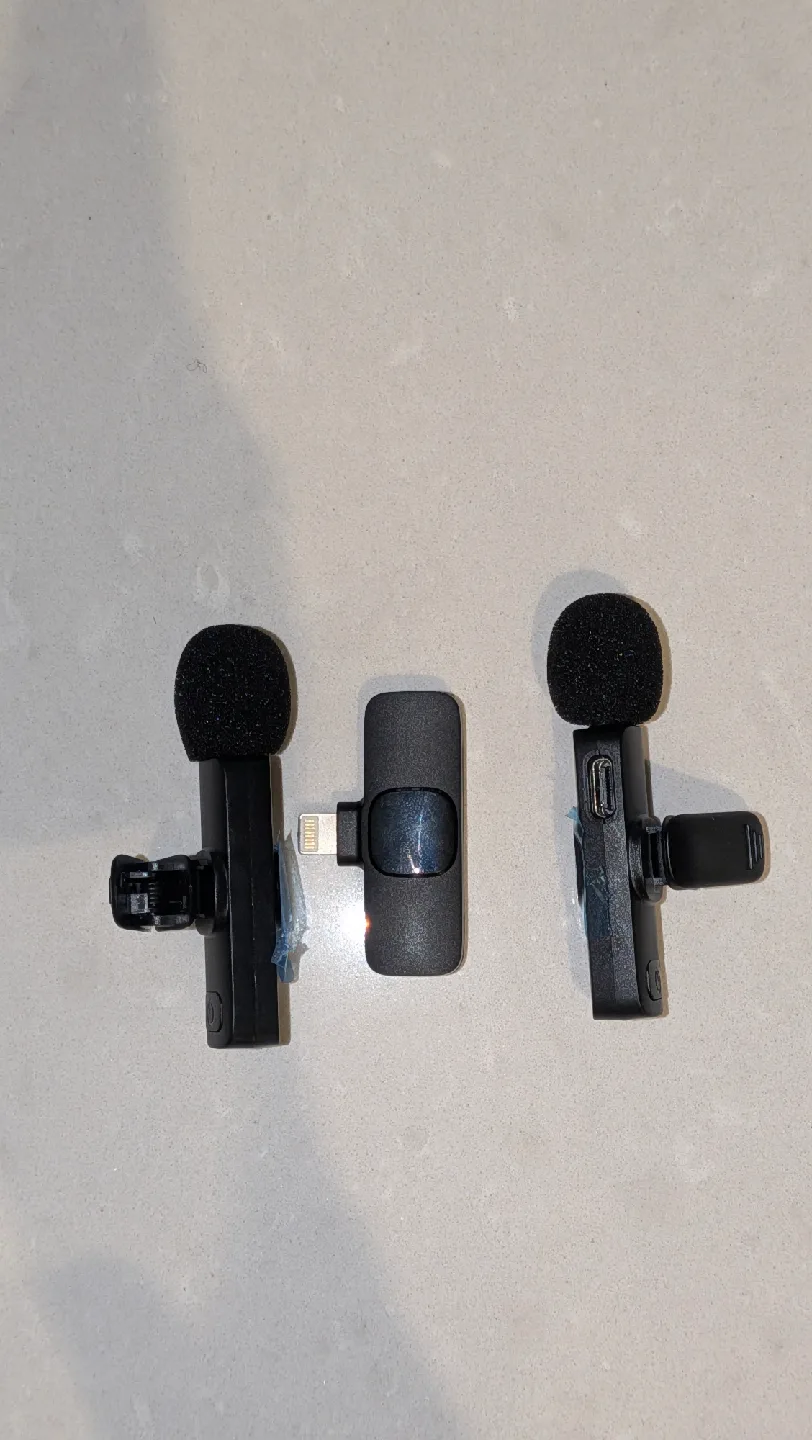 Wireless Lavalier Microphone for iPhone/iPad - New! image indicator(2)