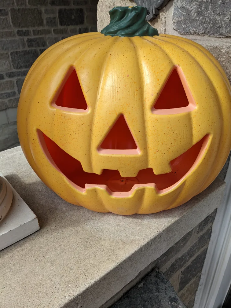 HALLOWEEN COSTUME, WIGS thumbnail