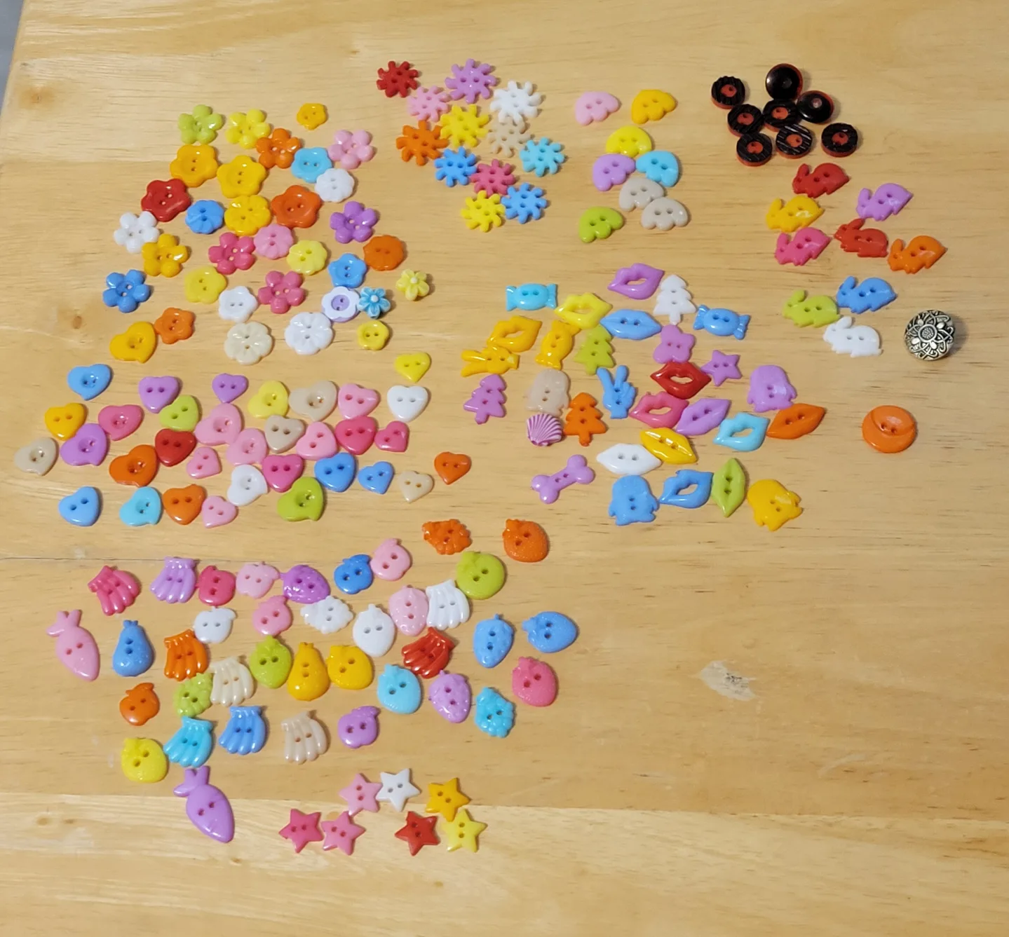 Fancy Button Lot thumbnail