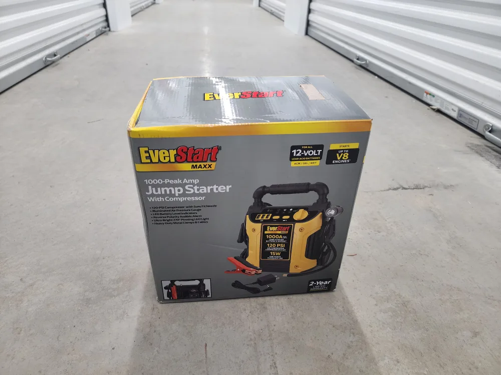 EverStart Maxx 1000-Peak Amp Jump Starter thumbnail