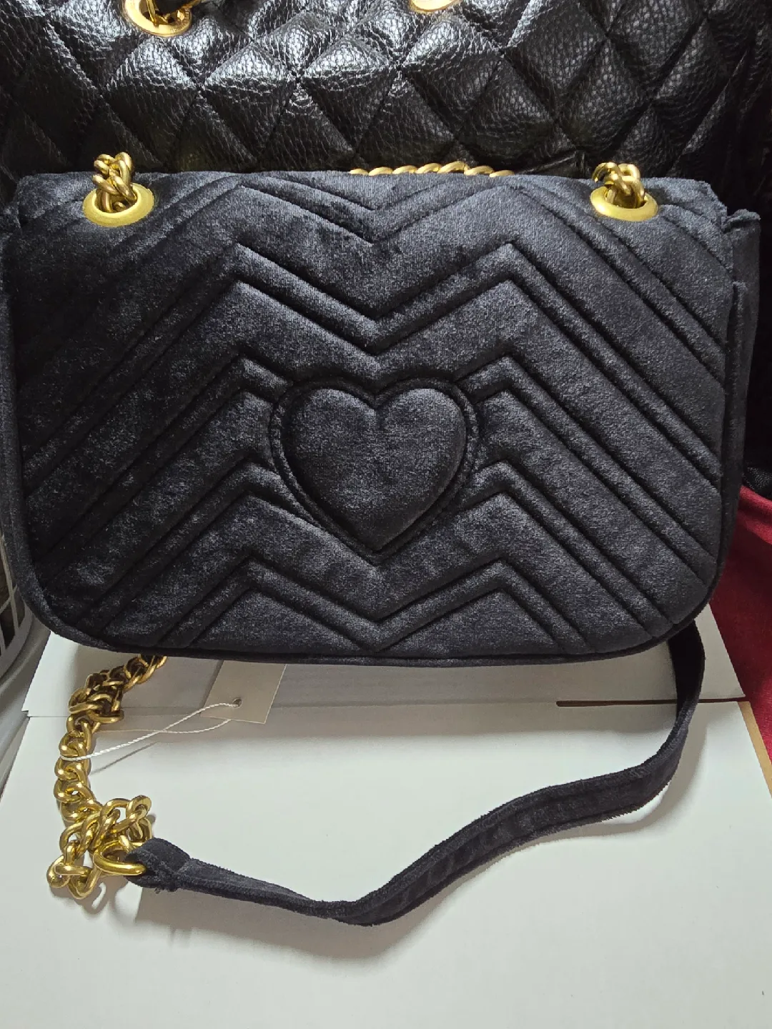 Gucci Velvet Shoulder Bag image indicator(2)