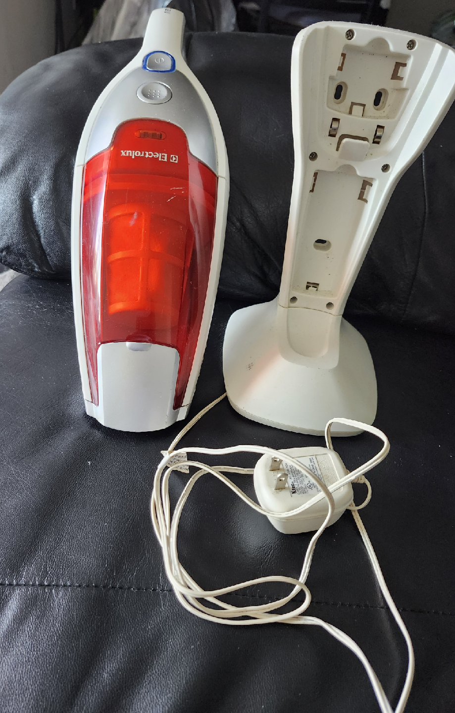 #FREE >Electrolux Ergorapido Vacuum with Charger