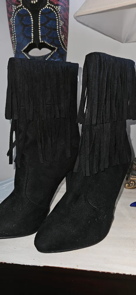 Fringe Ankle Boots - Size 9 image indicator(2)