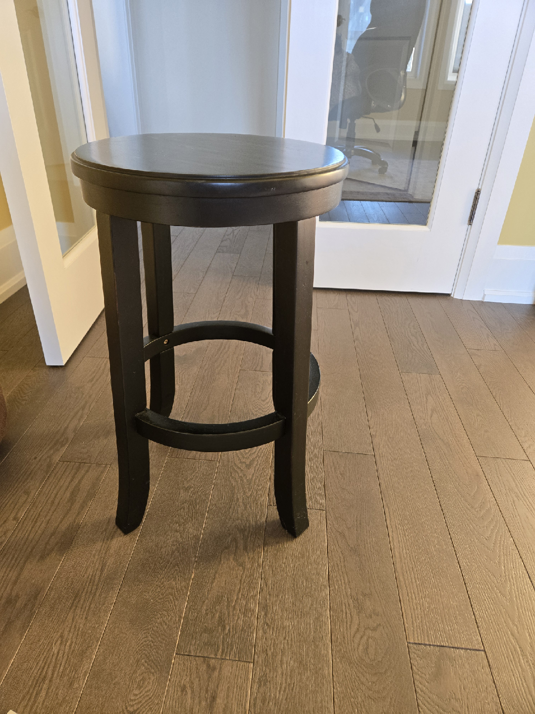 4 Dark Brown Wooden Bar Stool