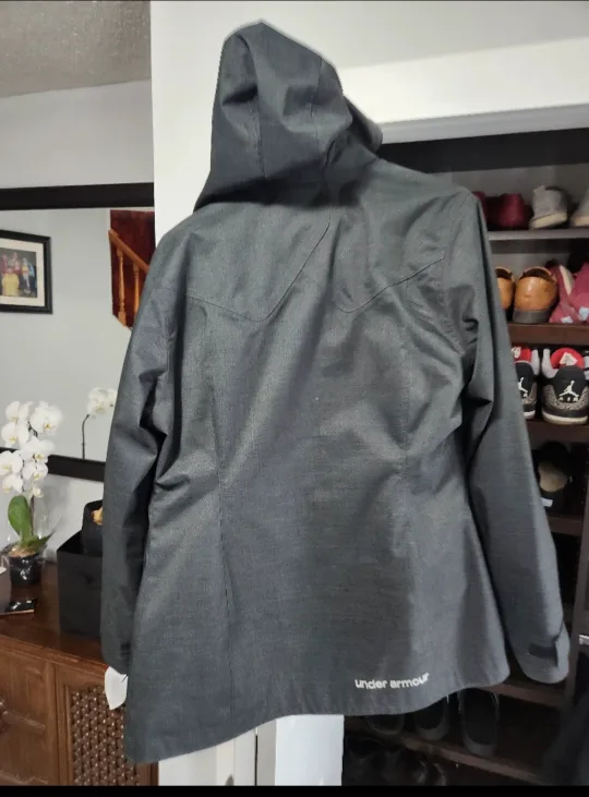Under Armour Jacket - 2 in 1 Rain Jacket image indicator(2)