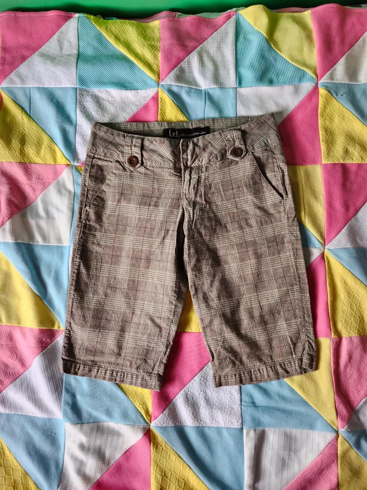 2000s L.e.i brown plaid board shorts thumbnail