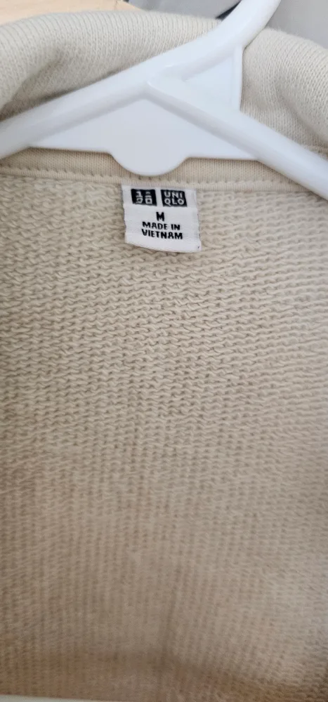 Uniqlo Half-Zip Pullover image indicator(2)