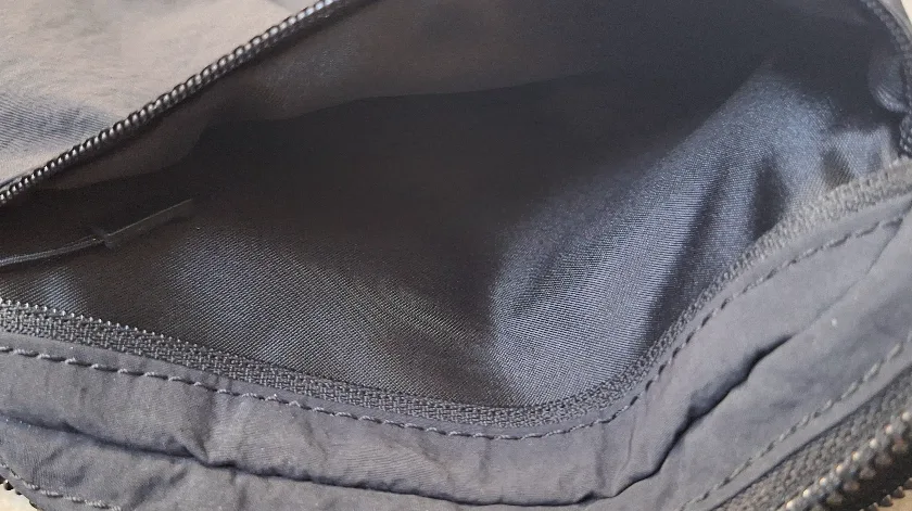 Lululemon Everywhere Belt Bag Black image indicator(4)