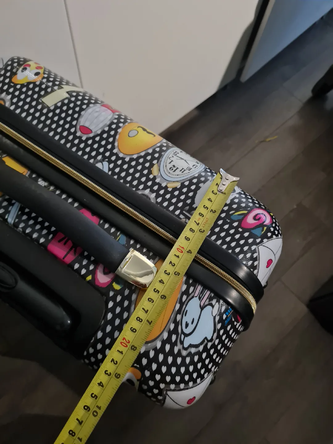 🎀Large Betsey Johnson Emoji Rolling Luggage 😍 image indicator(6)