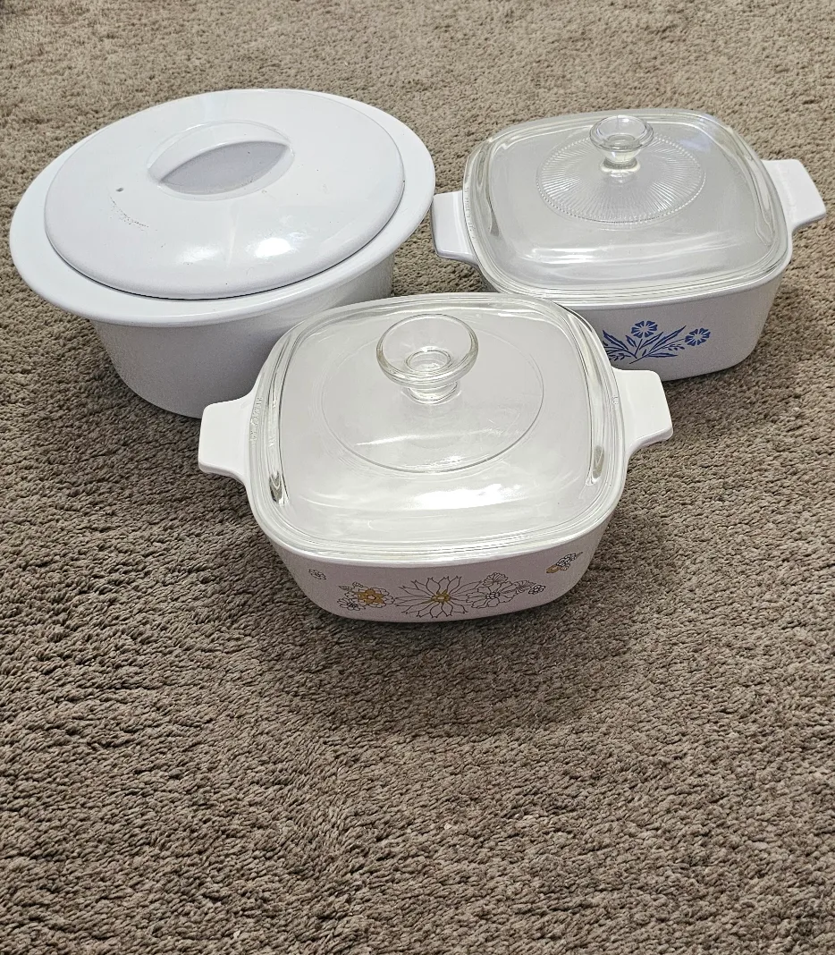 Vintage CorningWare Casserole Dishes thumbnail