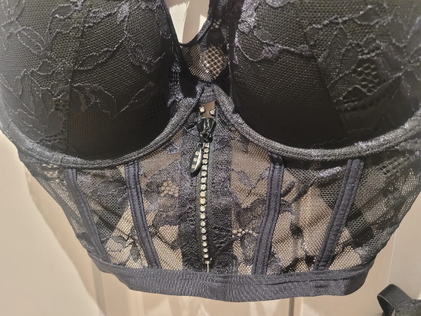 2 Pair - La Senza Black Lace Bustier - Size Large image indicator(2)