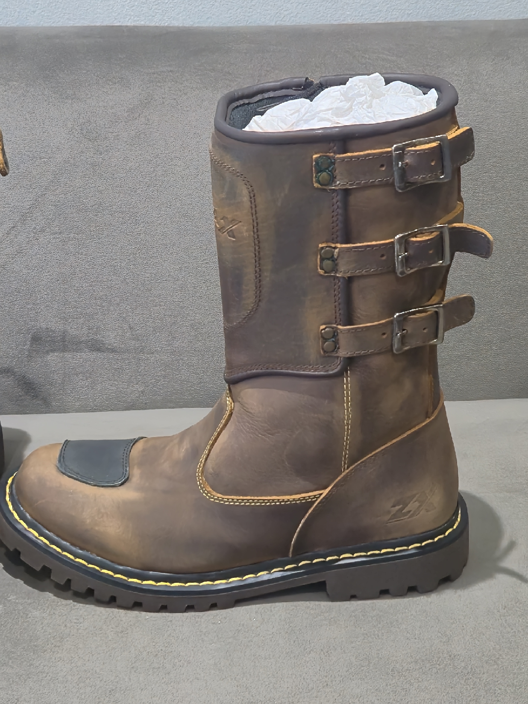 Dr. Martens 1460 Bex Zip Leather Brown Boots