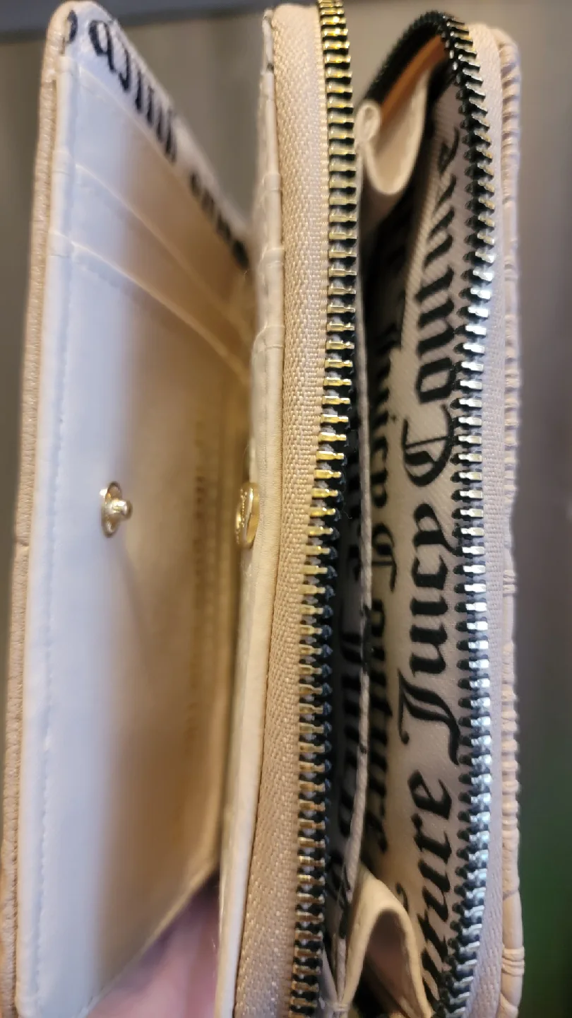 Beige Juicy Couture Wallet image indicator(3)