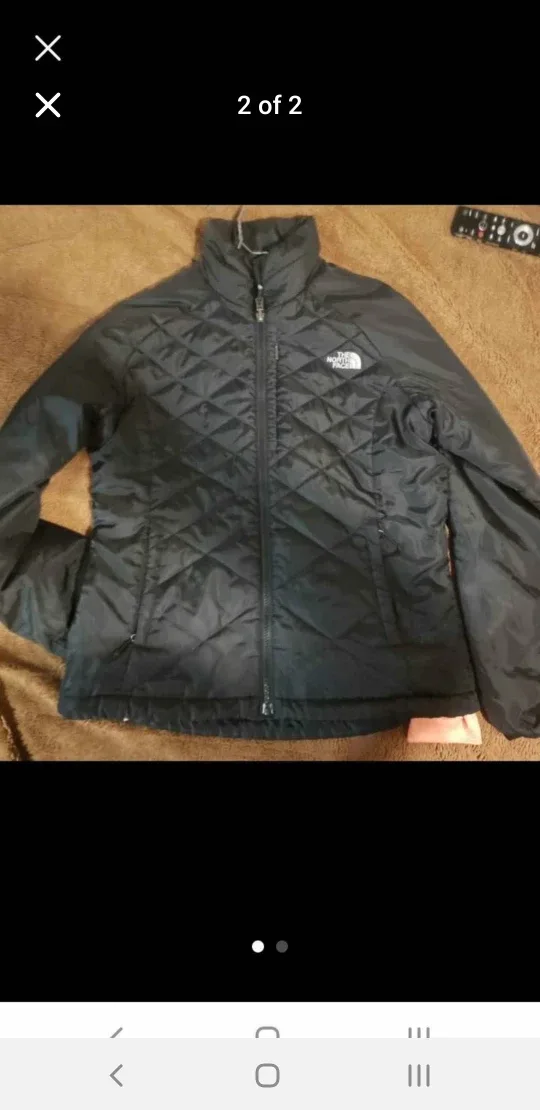 The North Face Black Quilted Jacket image indicator(2)