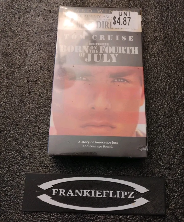 Born on the Fourth of July VHS Tape