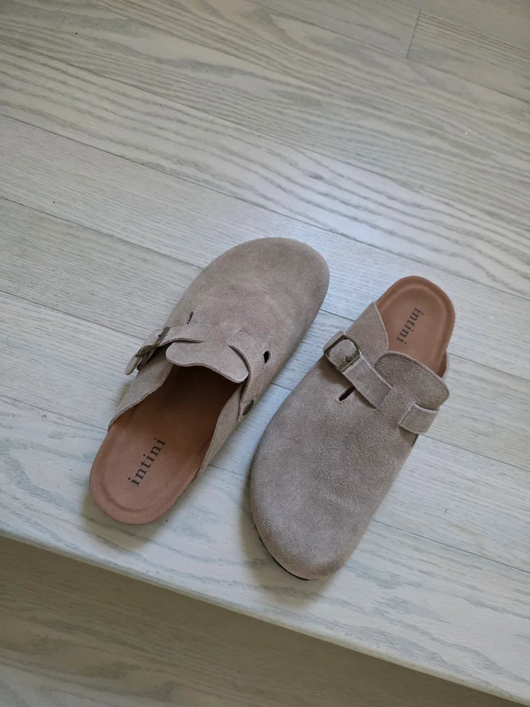 clogs shoes thumbnail