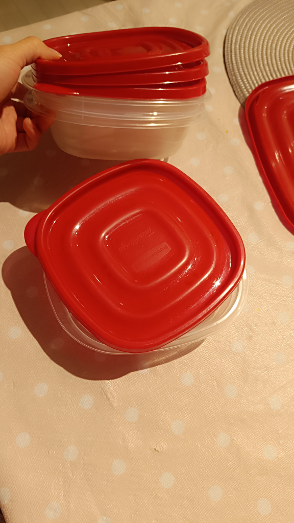 Rubbermaid & Glasslock Food Storage Containers - photo 4