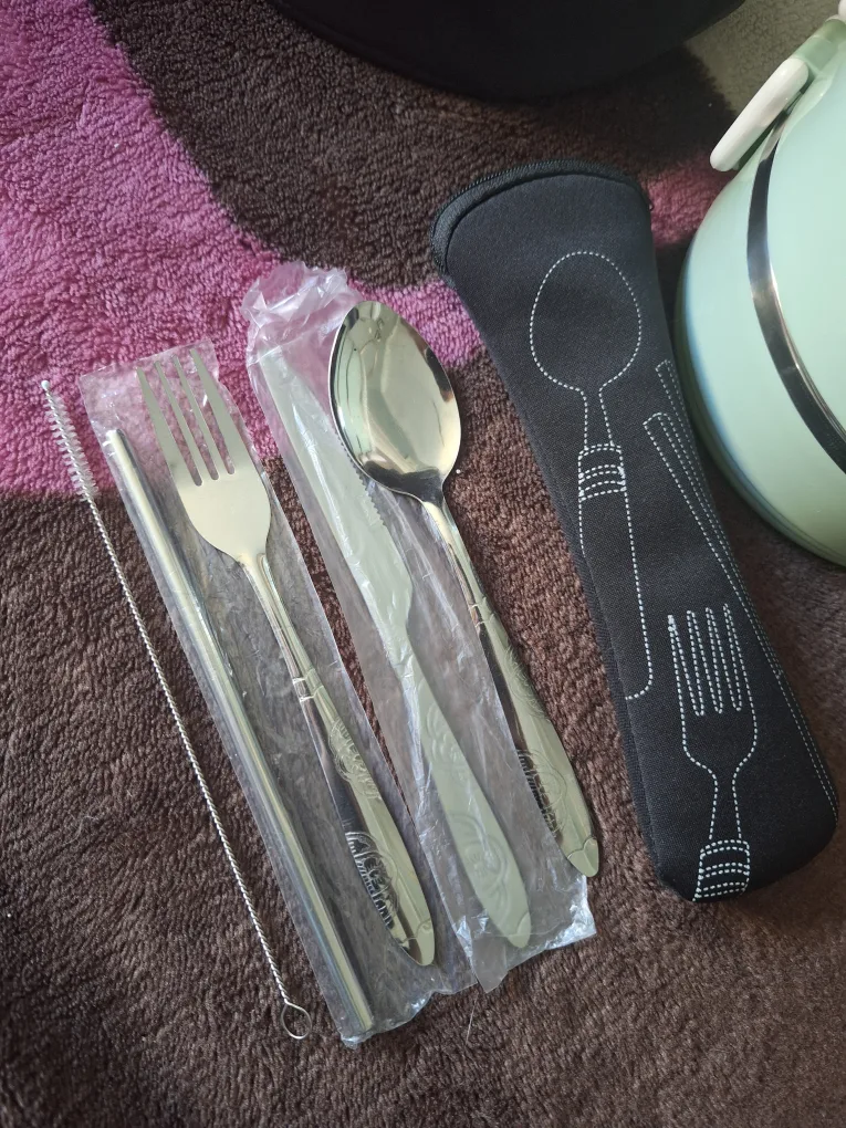 NEW 3-Tier Stackable Lunch Box with Lunch Bag and Cutlery Set 🍴 image indicator(3)