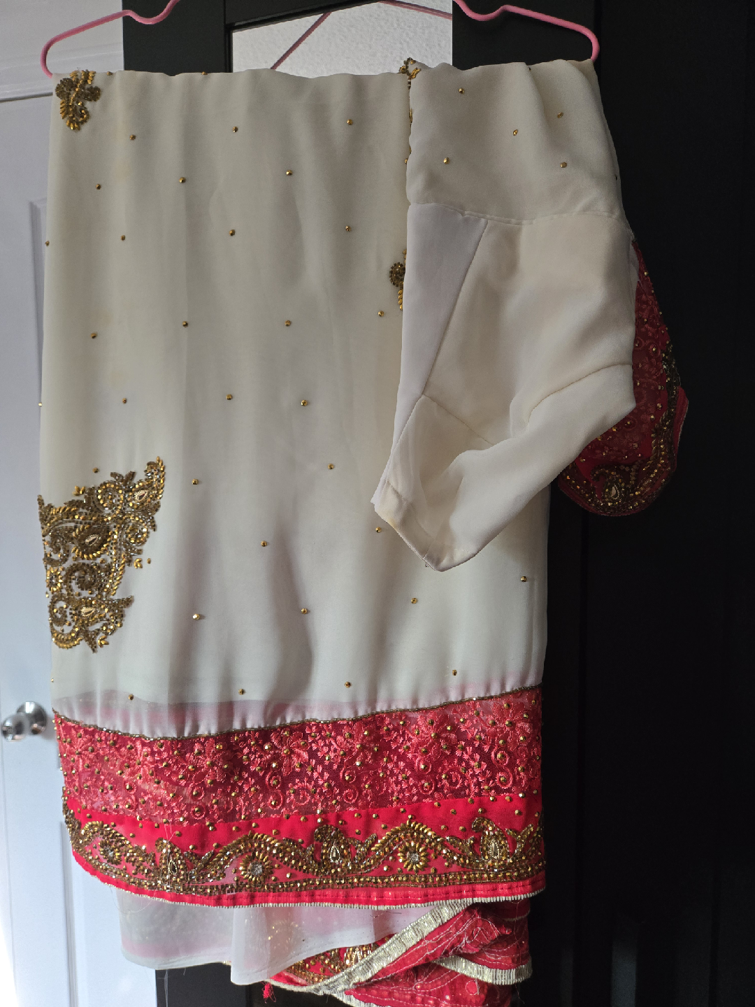 Embroidered White & Pink Sari