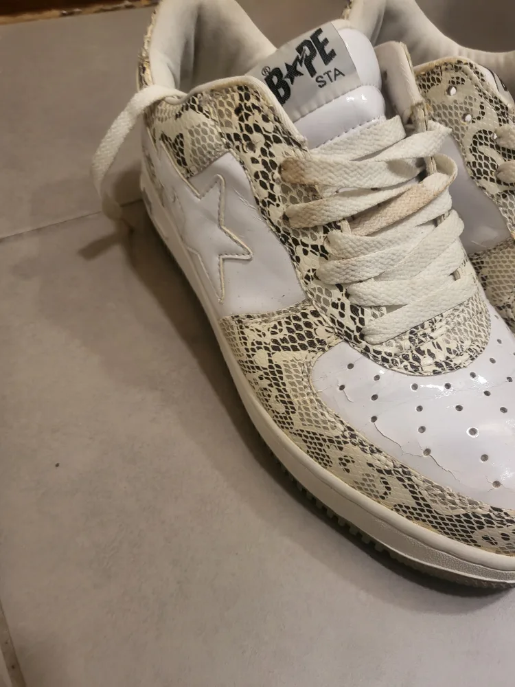BAPE STA White Snakeskin Sneakers image indicator(4)