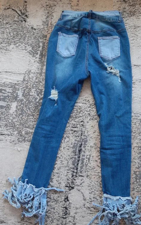 Distressed Jeans with Frayed Hem image indicator(2)