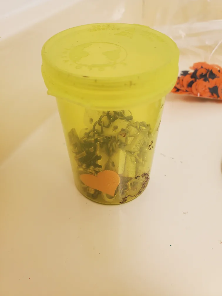 Free Halloween and Craft Supplies image indicator(4)