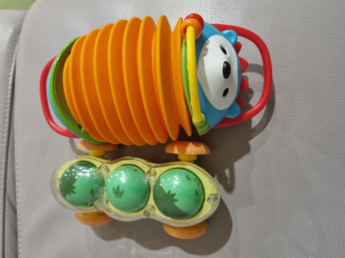 Skip Hop Explore & More Accordion Hedgehog + Three Peas Car