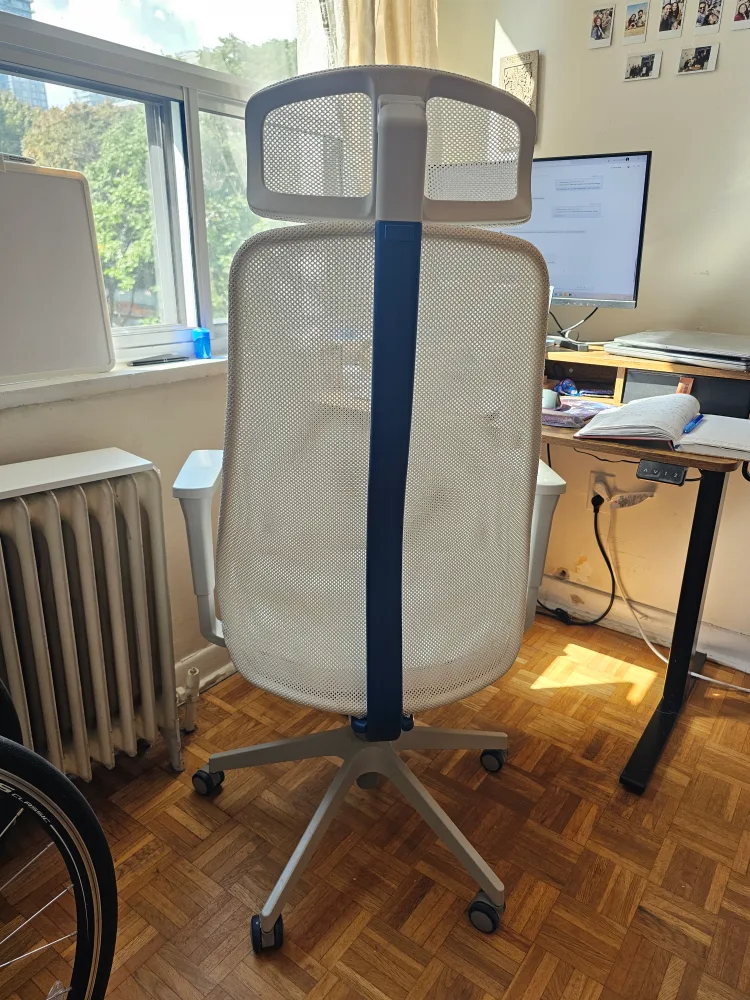 White Ergonomic Office Chair image indicator(3)