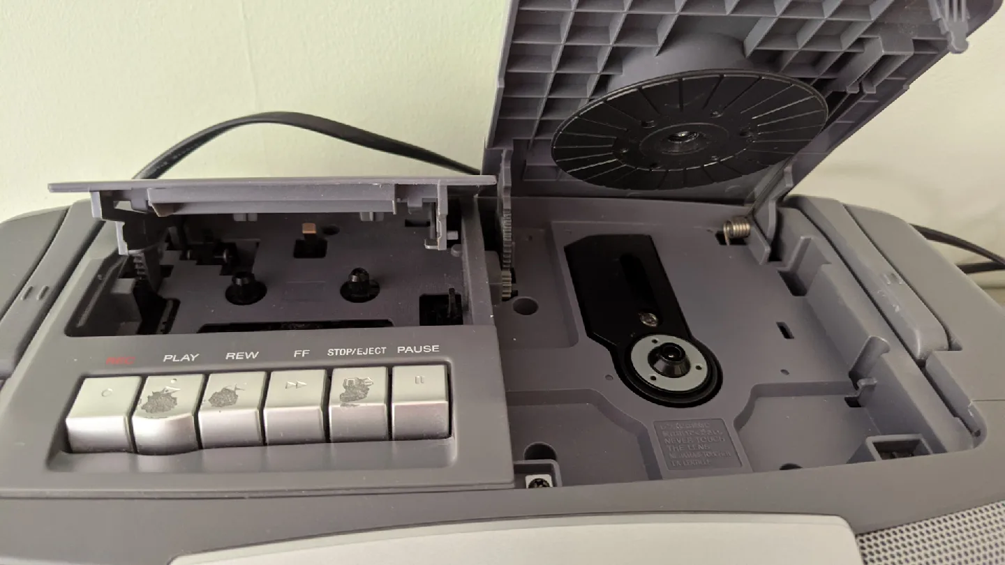 Sony Boombox Portable CD/Radio Player image indicator(2)